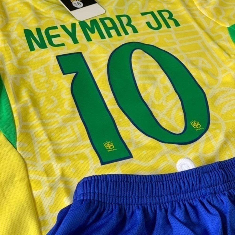 Neymar Jr Kids Soccer Jersey kit Size 24 6-7T - Toddler Brazil Football